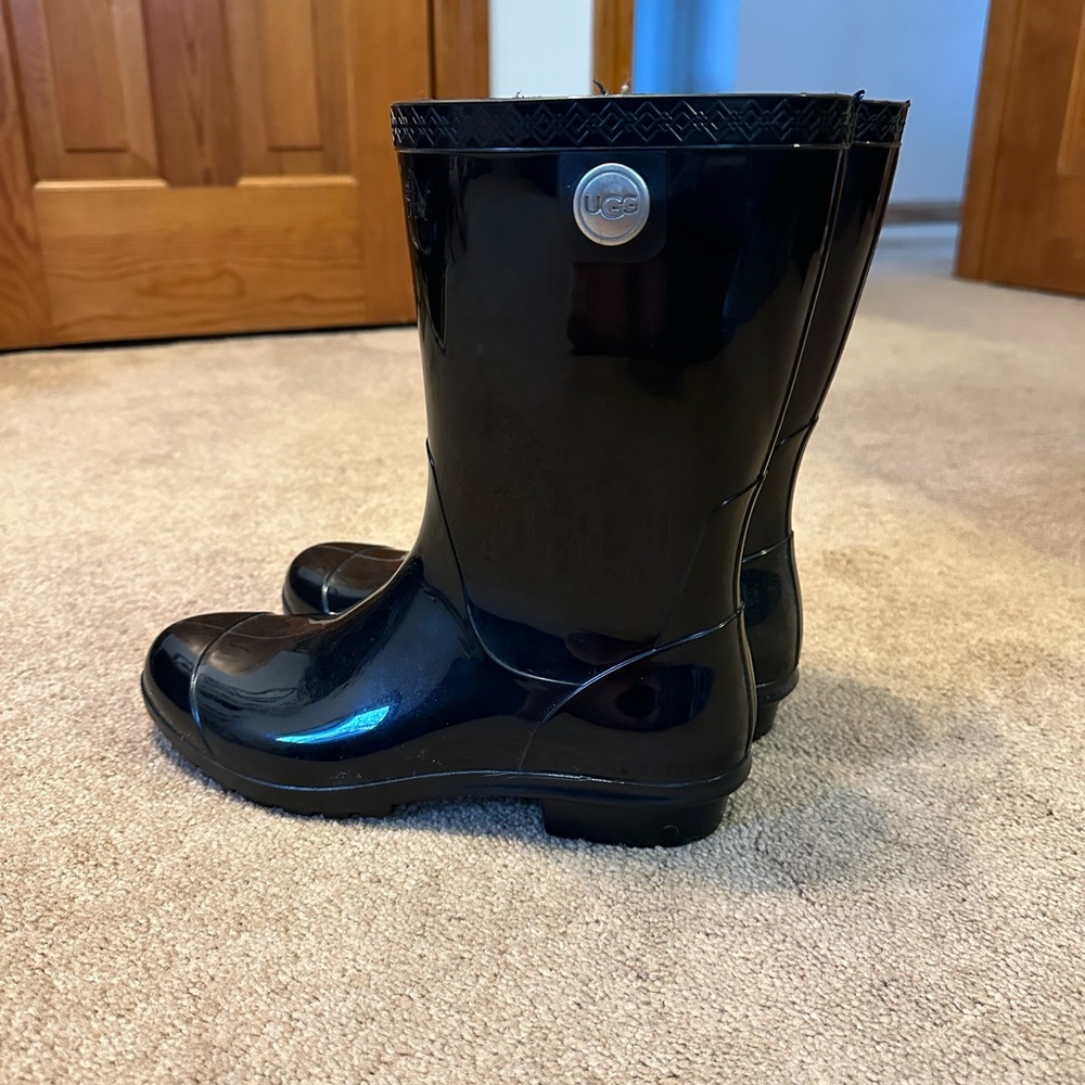 Ugg Sienna Women’s Rain Boots Size 9